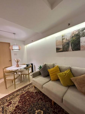 Affordable 2br w Netflix Disney+